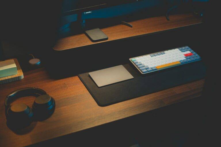 Oakywood desk shelf mini – compact workspace solution